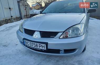 Седан Mitsubishi Lancer 2004 в Львове