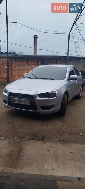 Седан Mitsubishi Lancer 2010 в Первомайске
