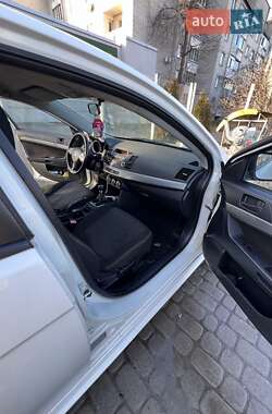 Хэтчбек Mitsubishi Lancer 2009 в 