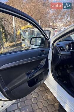 Хэтчбек Mitsubishi Lancer 2009 в 