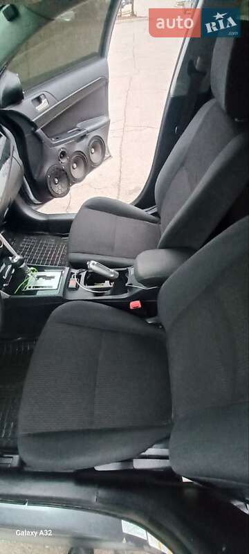 Седан Mitsubishi Lancer 2016 в Кривом Роге