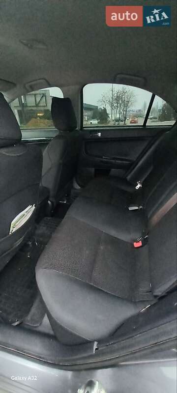 Седан Mitsubishi Lancer 2016 в Кривом Роге