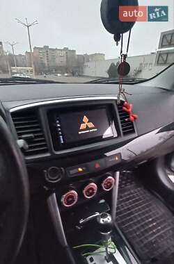 Седан Mitsubishi Lancer 2016 в 