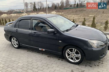 Седан Mitsubishi Lancer 2004 в Золочеві