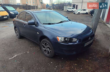 Седан Mitsubishi Lancer 2008 в Киеве