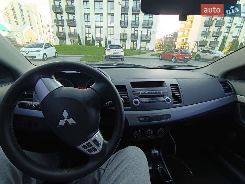 Седан Mitsubishi Lancer 2011 в Белогородке фото 2 Седан Mitsubishi Lancer 2011 в Белогородке