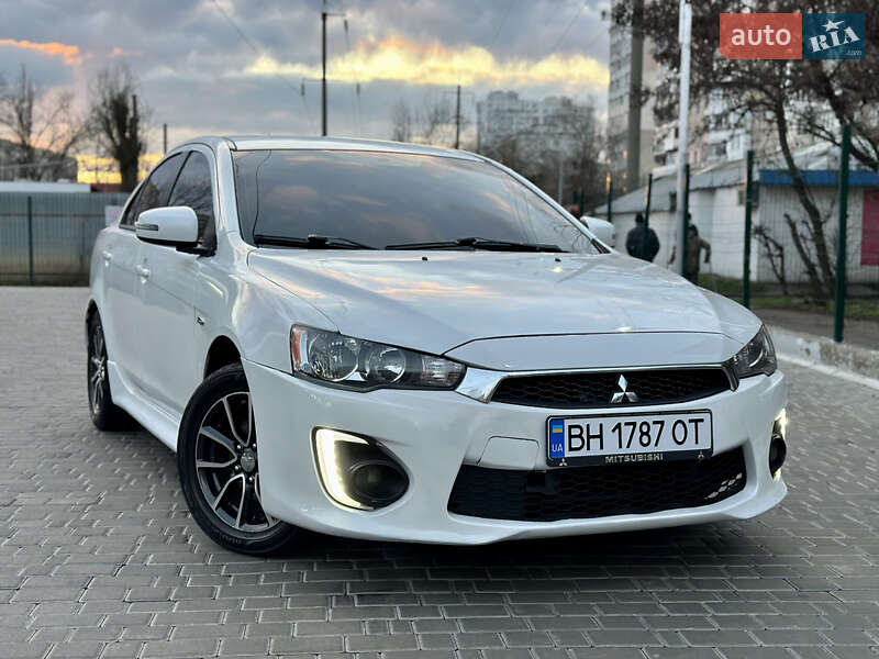 Седан Mitsubishi Lancer 2016 в Одесі