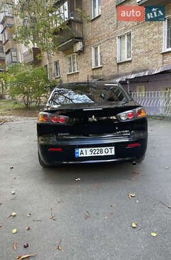 Седан Mitsubishi Lancer 2010 в Киеве