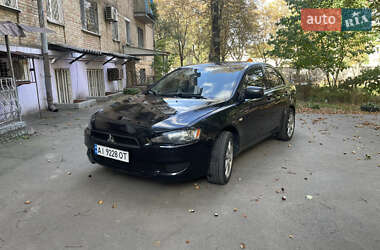 Седан Mitsubishi Lancer 2010 в Киеве