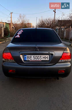 Седан Mitsubishi Lancer 2004 в Миколаєві