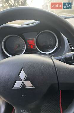 Седан Mitsubishi Lancer 2009 в Чернигове