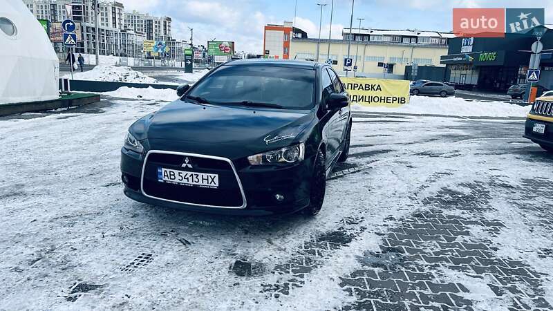 Седан Mitsubishi Lancer 2015 в Києві