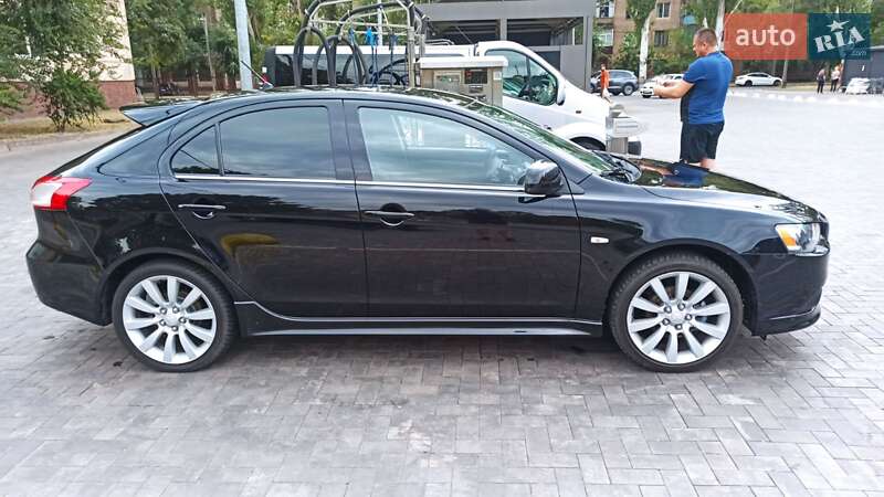 Хэтчбек Mitsubishi Lancer 2009 в Кривом Роге
