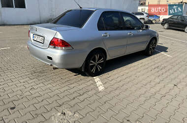 Седан Mitsubishi Lancer 2005 в Чернівцях