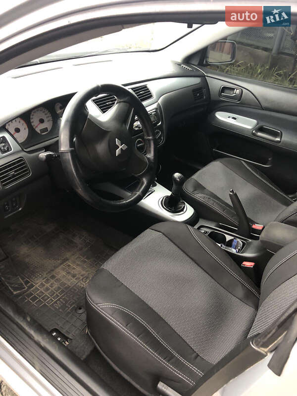 Седан Mitsubishi Lancer 2007 в Ізмаїлі