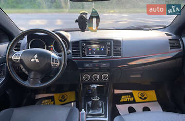 Седан Mitsubishi Lancer 2017 в 