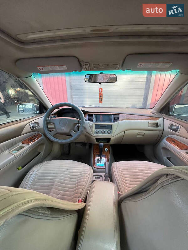 Седан Mitsubishi Lancer 2004 в Запорожье