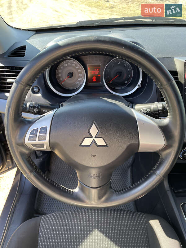 Хэтчбек Mitsubishi Lancer 2009 в Одессе