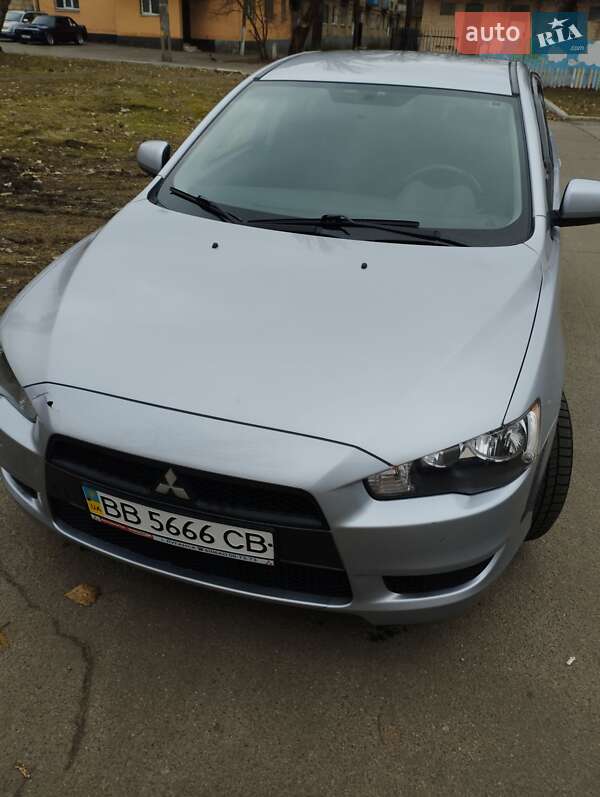 Седан Mitsubishi Lancer 2011 в Києві