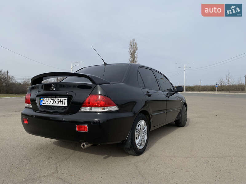 Седан Mitsubishi Lancer 2006 в Измаиле