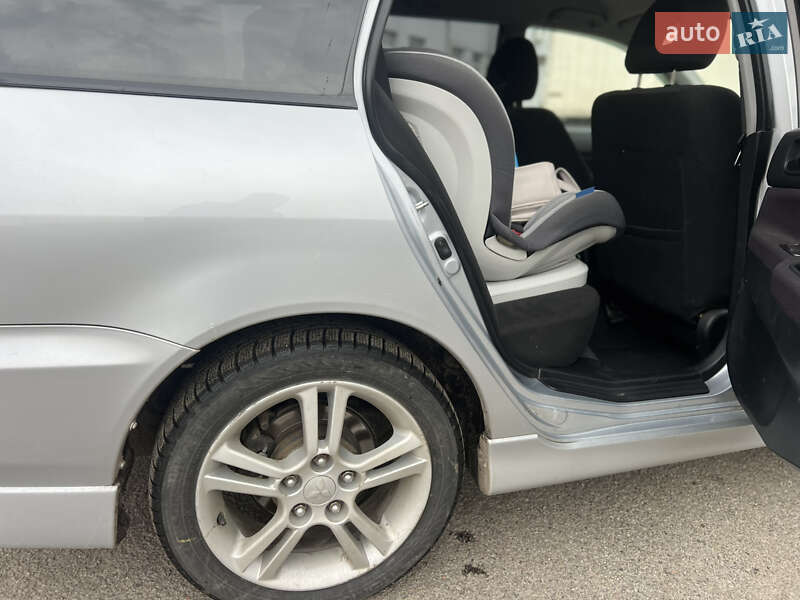 Универсал Mitsubishi Lancer 2006 в Чернигове