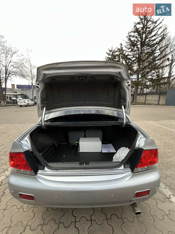 Седан Mitsubishi Lancer 2006 в Кривому Розі