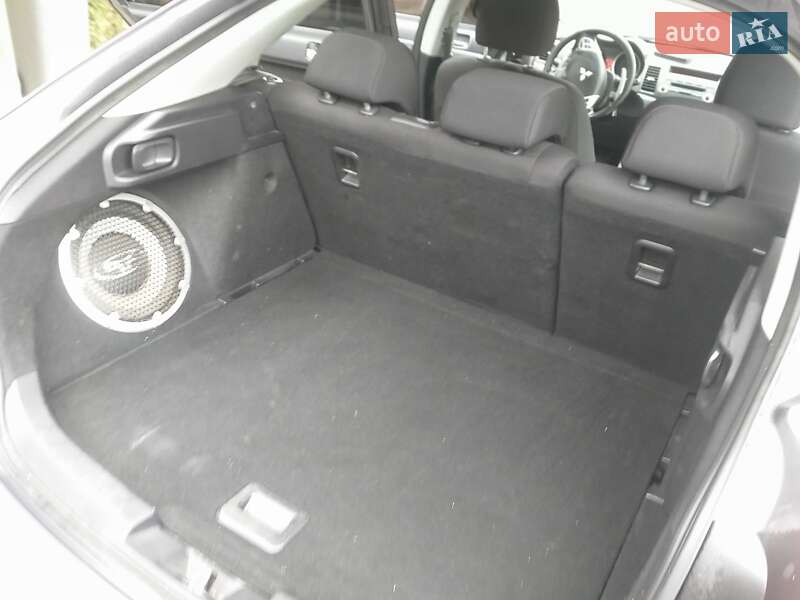Хэтчбек Mitsubishi Lancer 2008 в Испасе