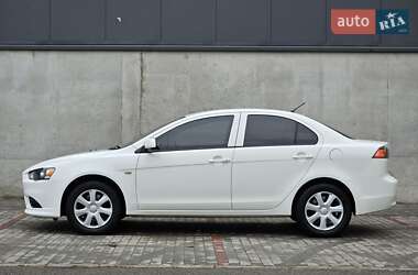 Седан Mitsubishi Lancer 2012 в Києві