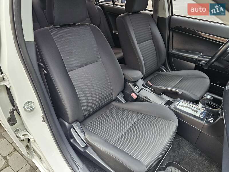 Седан Mitsubishi Lancer 2012 в Києві