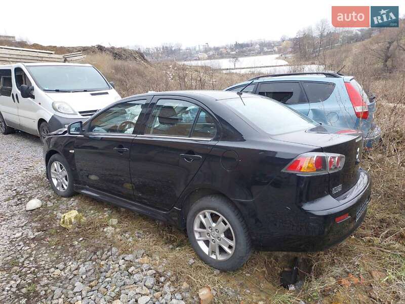 Седан Mitsubishi Lancer 2012 в Виннице
