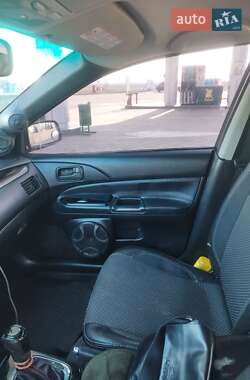 Седан Mitsubishi Lancer 2004 в 