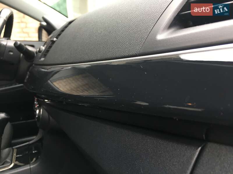 Седан Mitsubishi Lancer 2012 в Запоріжжі