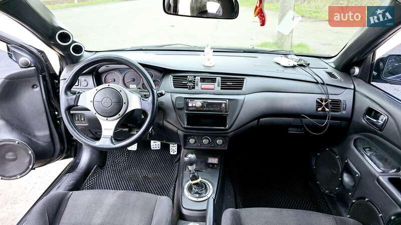 Седан Mitsubishi Lancer 2006 в Новониколаевке