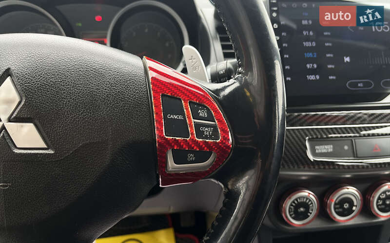 Хетчбек Mitsubishi Lancer 2009 в Мукачевому