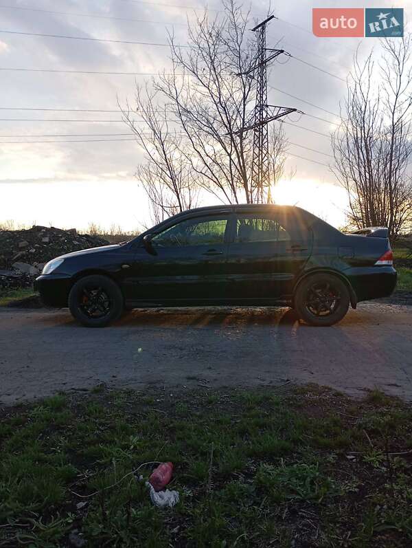 Седан Mitsubishi Lancer 2006 в Кропивницком