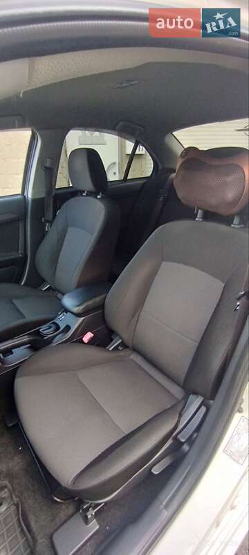 Седан Mitsubishi Lancer 2009 в Киеве