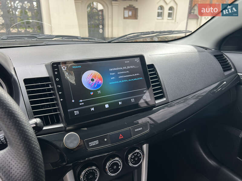 Седан Mitsubishi Lancer 2016 в Києві