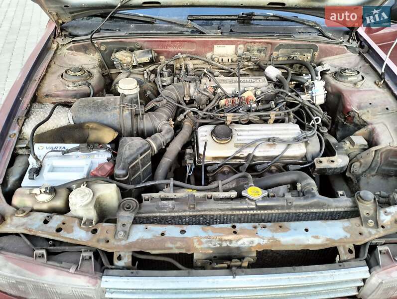 Ліфтбек Mitsubishi Lancer 1990 в Києві