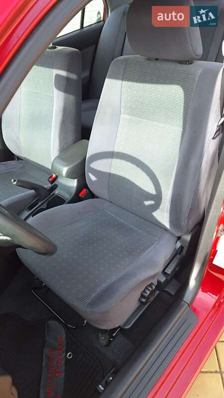 Седан Mitsubishi Lancer 2004 в Житомире