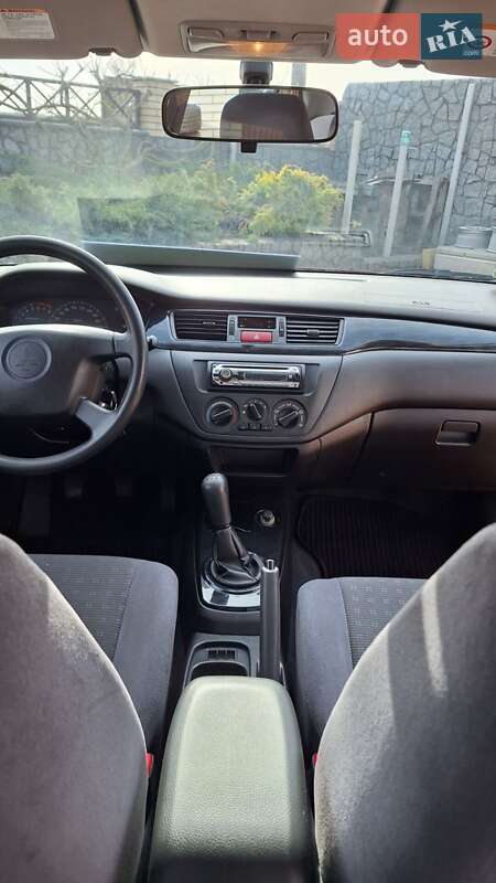 Седан Mitsubishi Lancer 2004 в Житомире