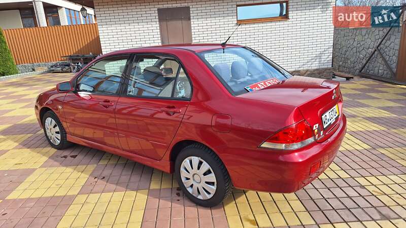 Седан Mitsubishi Lancer 2004 в Житомире