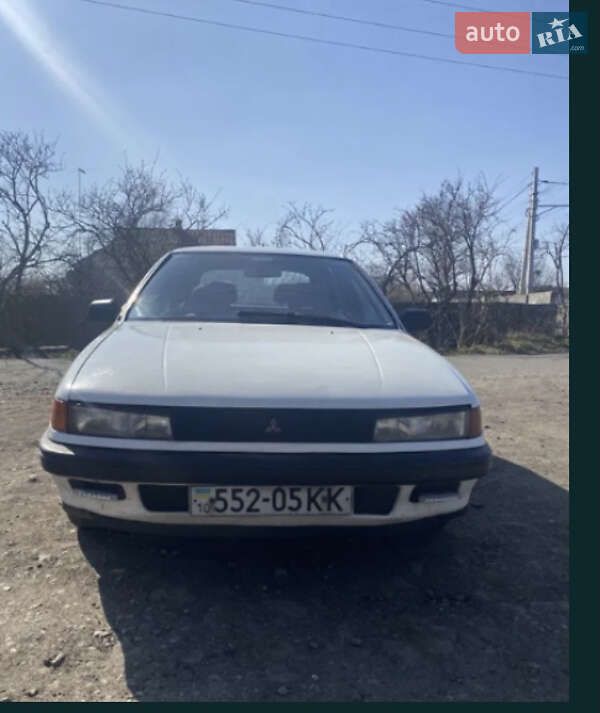 Лифтбек Mitsubishi Lancer 1990 в Борисполе