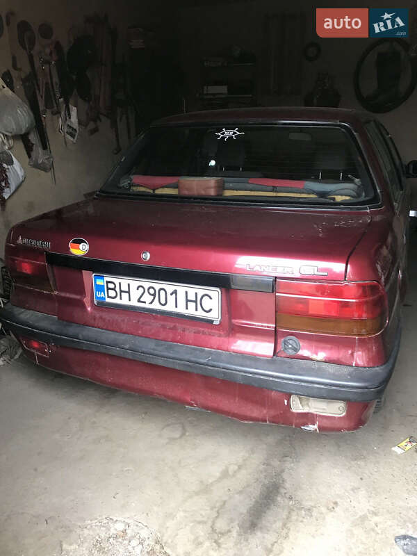 Mitsubishi Lancer 1990