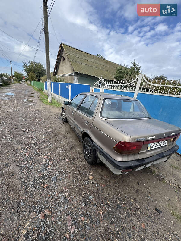 Седан Mitsubishi Lancer 1989 в Измаиле фото 4 Седан Mitsubishi Lancer 1989 в Измаиле