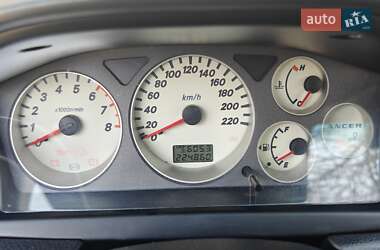 Седан Mitsubishi Lancer 2004 в 