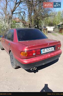 Седан Mitsubishi Lancer 1993 в 