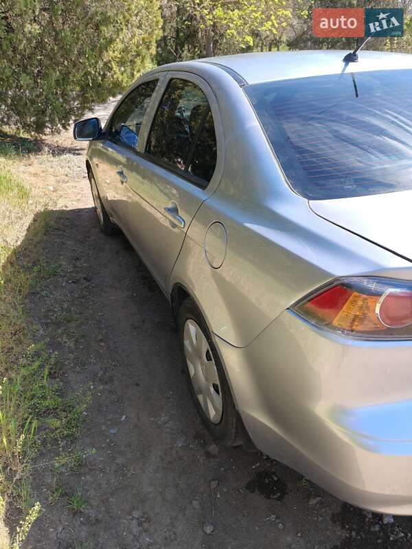 Седан Mitsubishi Lancer 2010 в Одессе