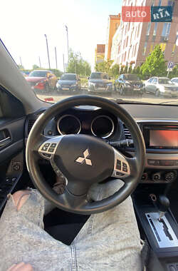 Седан Mitsubishi Lancer 2014 в 