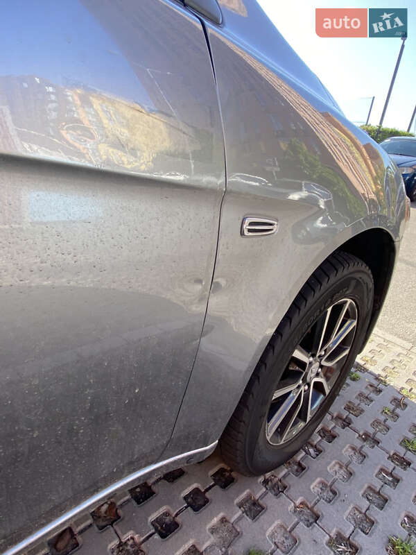 Седан Mitsubishi Lancer 2014 в Киеве