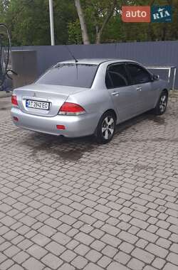 Седан Mitsubishi Lancer 2004 в 